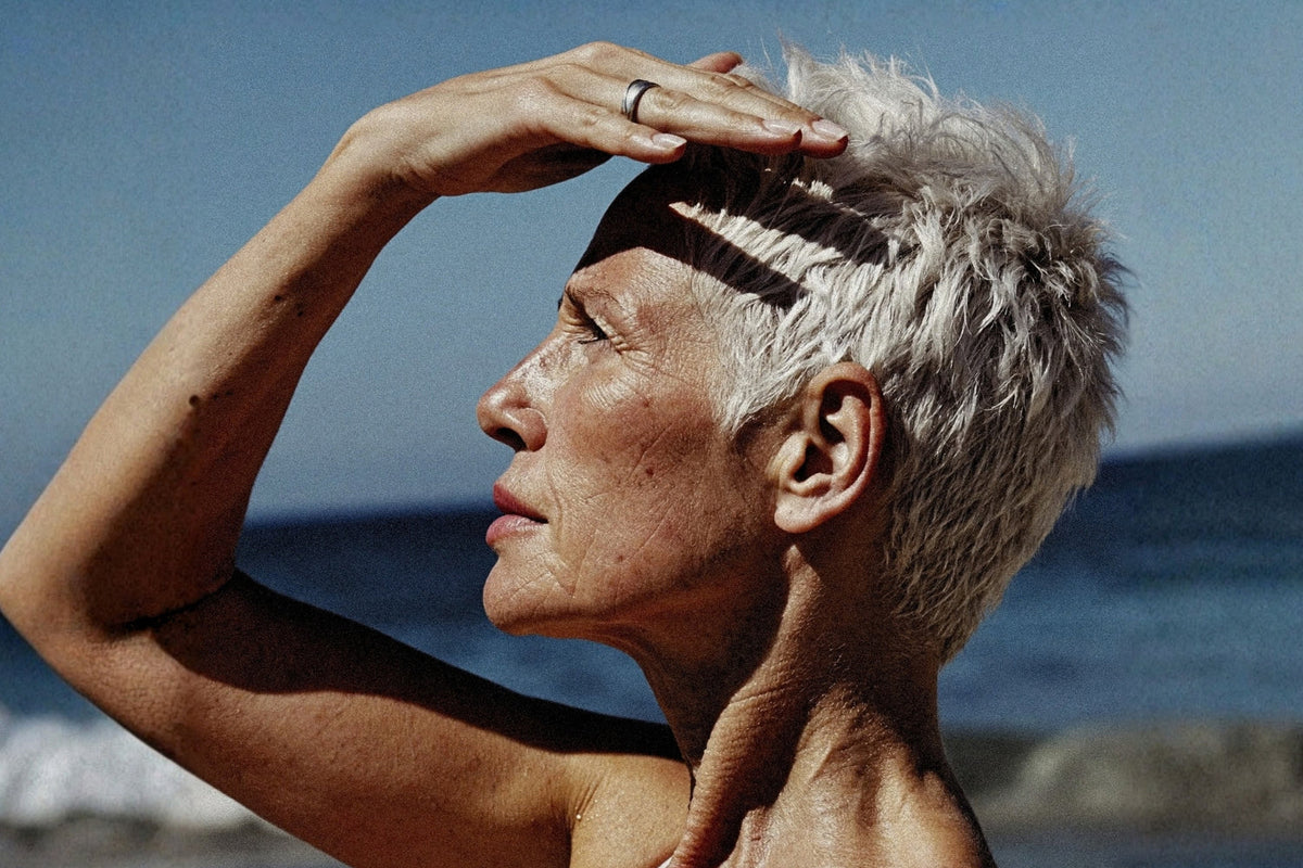 Woman in her 40s with healthy, hair